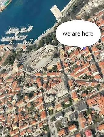 Apartment Big Oasis House With Garden,near Colosseum Pula