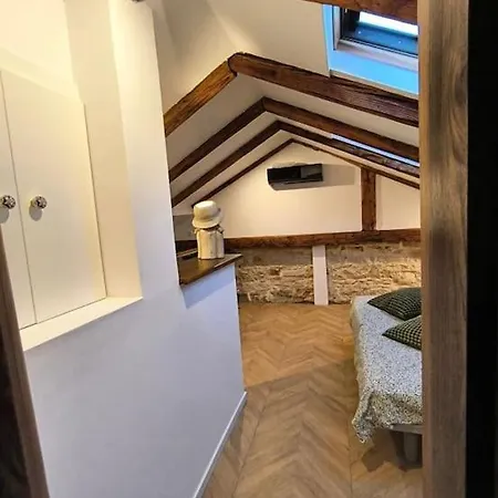 Big Oasis House With Garden,near Colosseum Apartment Pula