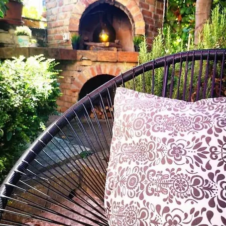 Big Oasis House With Garden,near Colosseum Apartment Pula