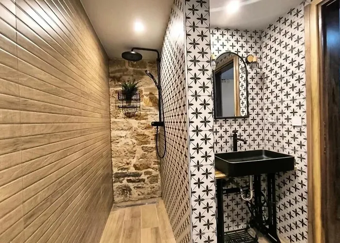 Big Oasis House With Garden,near Colosseum 아파트 *